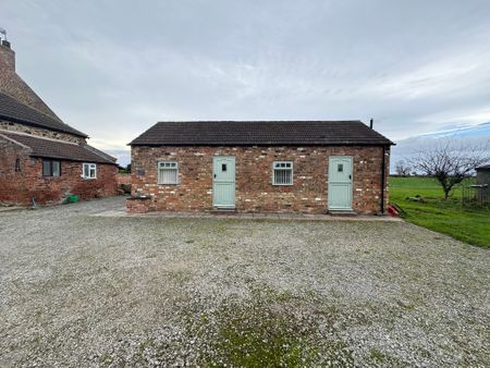 1 Bedroom Barn Conversion - Photo 2
