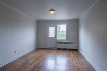 5550 Snowdon Street - Photo 2