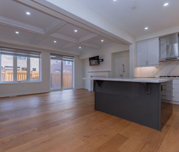 For Lease - 51 Cisco Drive, Whitby, Ontario - Photo 5
