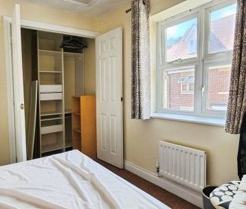 Hatcher Crescent - Photo 3