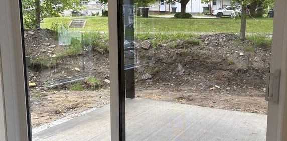 Immeuble - 18 Rue Allen Est, Waterloo 5 Et Demi Neuf - Waterloo - Photo 2