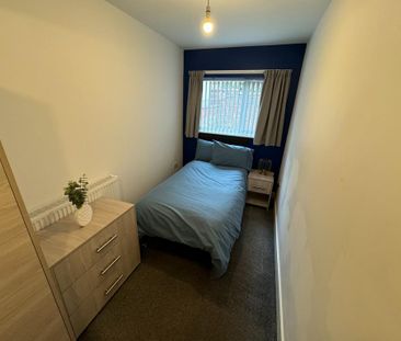 1 bedroom in a house share to rent - Photo 2