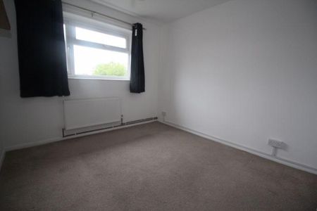 1 bedroom property to rent - Photo 2