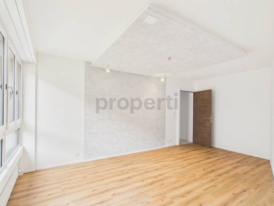 Modern 4.5-room apartment with balcony, St. Gallen - Photo 1