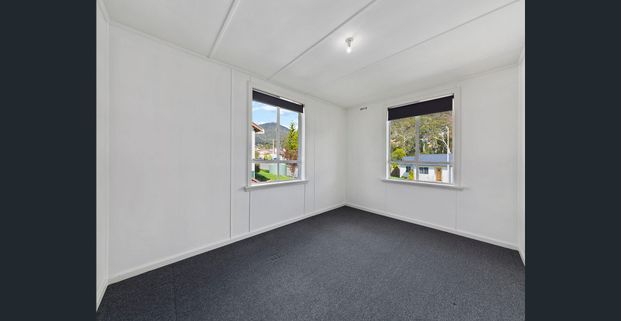 Neat and tidy Chigwell home - Photo 1