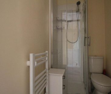 2 bedroom semi-detached house to rent - Photo 3