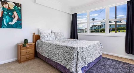 Wrap Around Views With Lots Of Character, Sun ... - Photo 2