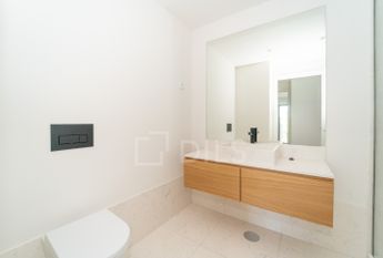 Apartamento T2 no Porto com varanda, garagem e arrumos