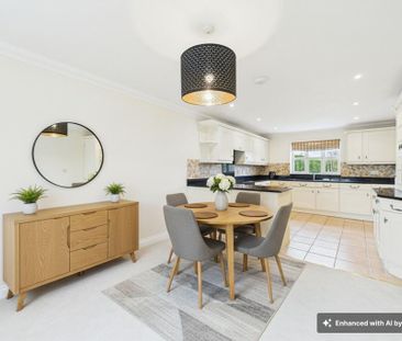 4 bedroom detached house to rent - Photo 2