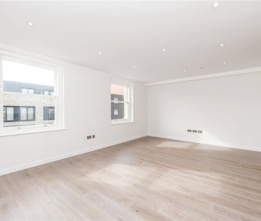 A sensational two bedroom split level apartment finished to a high ... - Photo 5