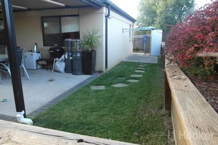 67 Thomas Royal Gardens, Queanbeyan NSW 2620 - House For Rent | Domain - Photo 5