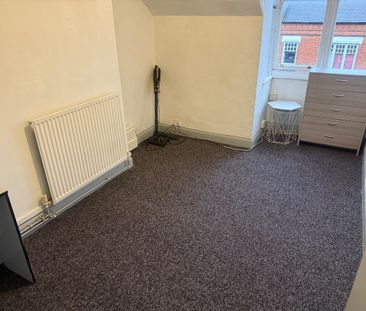 1 Bed Flat, Stretton Road, LE3 - Photo 3