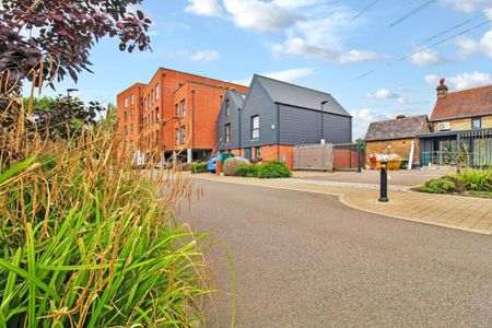 Hazlemere Marina, Waltham Abbey - Photo 4