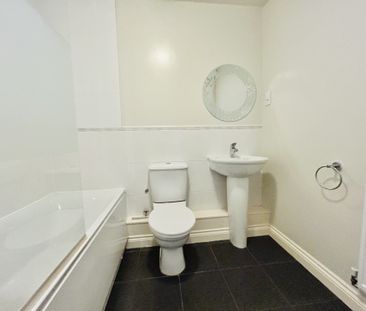 Sinfin Moor Lane, Derby, Chellaston - Photo 1