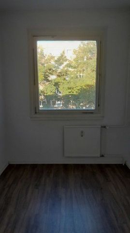 Schöne 2-Zimmer-Wohnung Balkon - Foto 3