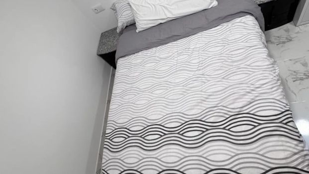 Room in a shared 4-bedroom apartment for rent in Les Planes, professionals only - Photo 1