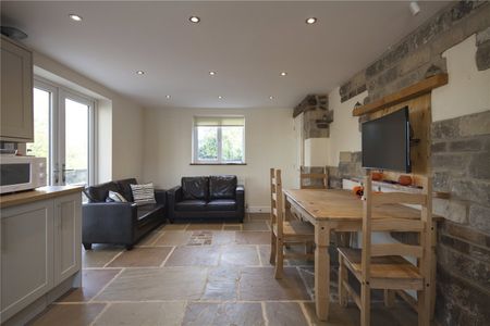 10 Highfields, Huddersfield, HD1 - Photo 2