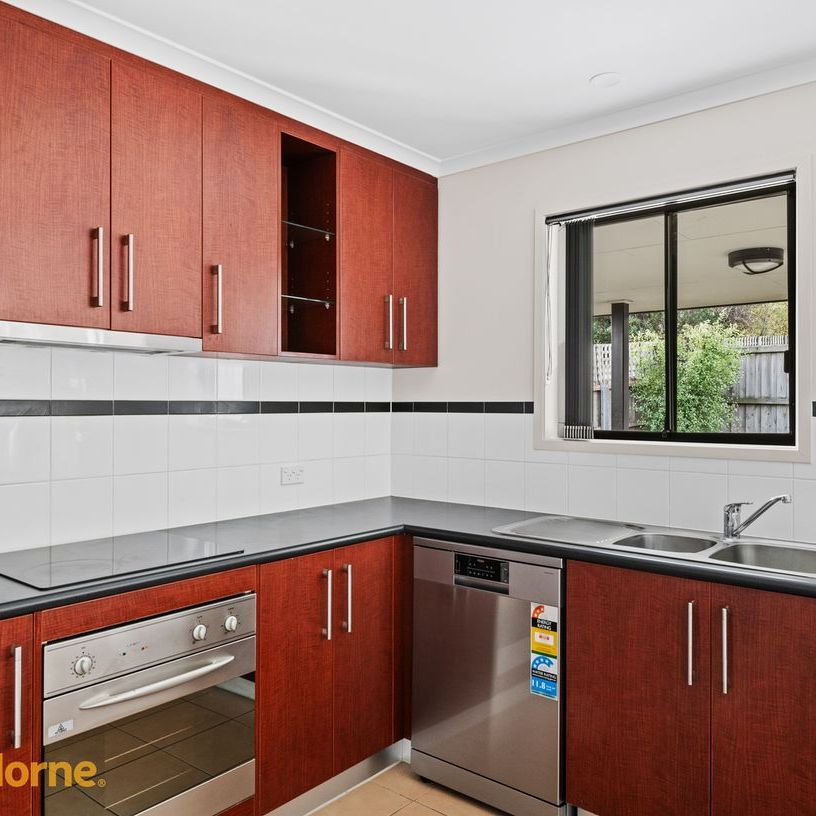 2/5 Honey Eater Court, Kingston, TAS 7050 - Photo 1