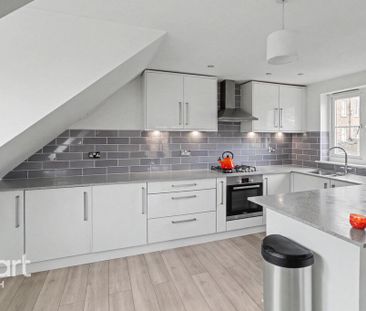 2 bedroom terraced house to rent - Photo 4