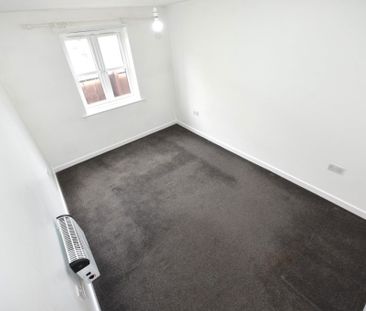 2 bedroom Flat in Calverley Ln, Leeds - Photo 3