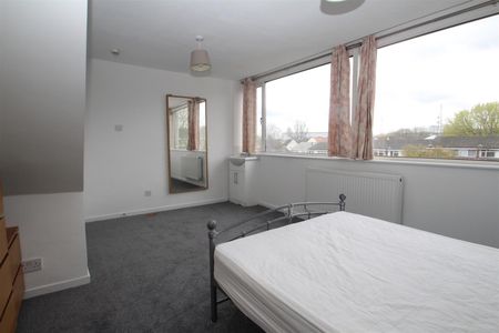 Washington Avenue, Grovehill, Hemel Hempstead, HP2 6AA, Herts - Photo 2