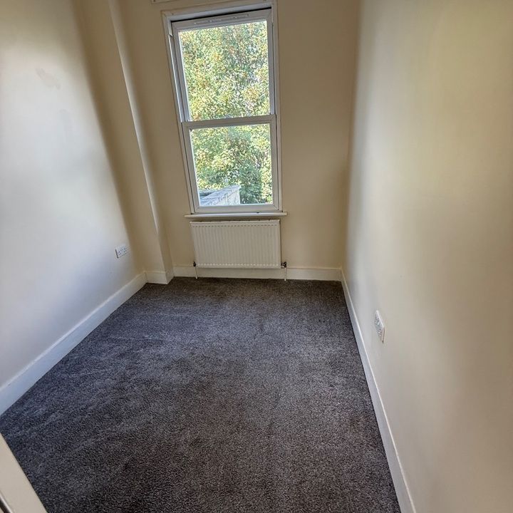 4 Bed Terraced House, Wearside Road, SE13 - Photo 1