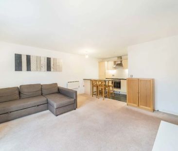Garratt Lane, SW18 4FQ, London - Photo 2