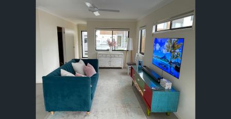 FULLY FURNISHED 4-Bedroom Retreat – Just Bring Your Suitcase! - Photo 2