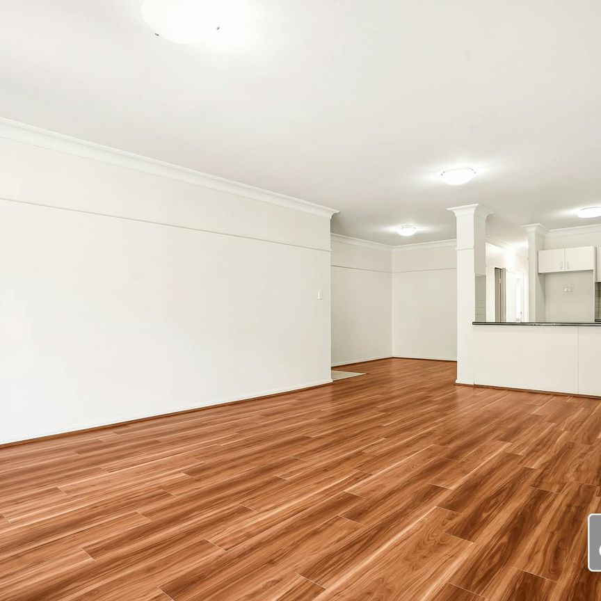 Spacious Light-Filled 2-Bedroom Apartment in the Heart of Castle Hill - Photo 1