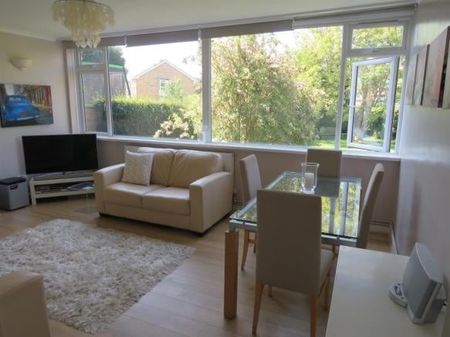 2 Bed Flat, Westover Road, BS9 - Photo 2