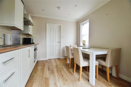 2 bedroom terraced house to rent - Photo 3