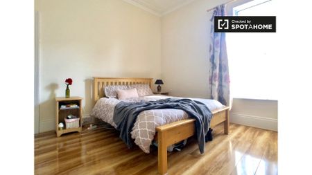 Large room in shared apartment in Stoneybatter, Dublin - Photo 5