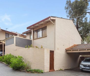 Quiet Complex Location! - Photo 2