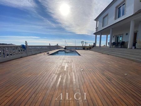 4 room luxury Villa for rent in Rincón de la Victoria, Andalusia - Photo 2