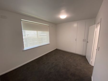 Renovated on the ground floor. - Photo 4