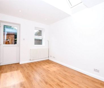 Studio to rent - Photo 4