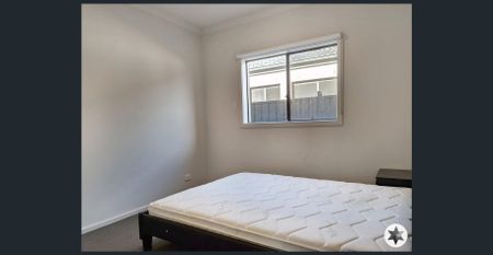 Resort-Style Living! Fully Furnished Stunning 4-Bedroom Family Home in Tarneit! - Photo 2