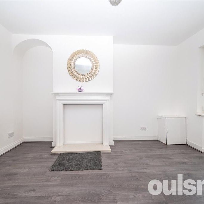 3 bedroom end of terrace house to rent - Photo 1