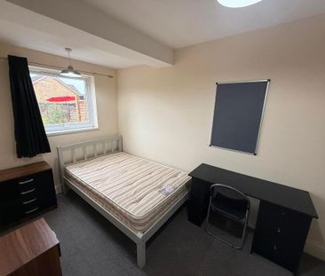 4 bedroom house to rent - Photo 1