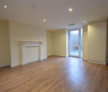 College Grove View, Wakefield, WF1 - Photo 4