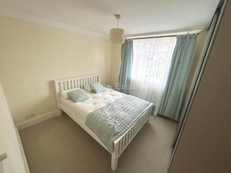 2 bedroom maisonette to rent - Photo 4