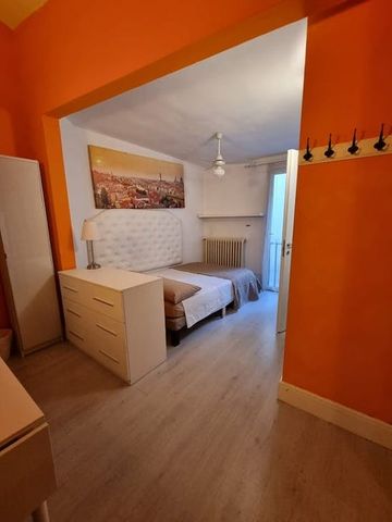 Via Taddea, Florence, Tuscany 50123 - Photo 2