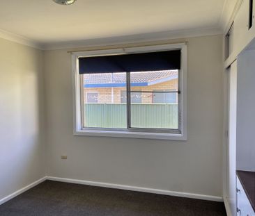 SOUTH TAMWORTH - Tidy One Bedroom Unit - Photo 2