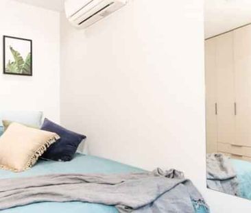 Single Bedroom - Photo 1