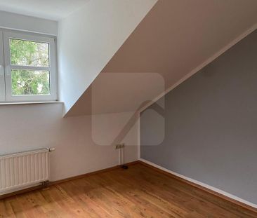 Lüdenscheid: Moderne 3-Zimmer-Dachgeschoss-Wohnung mit kleinem Balkon - Photo 1