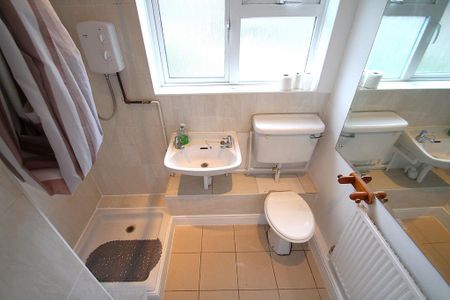 1 bedroom apartment to rent - Photo 4