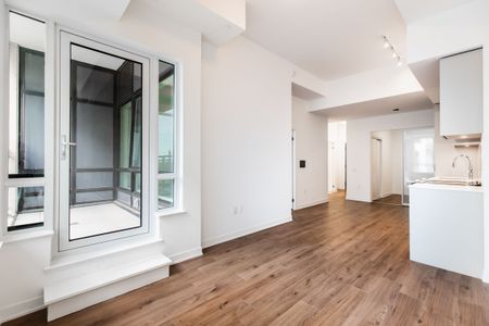 For Lease - 395 Dundas Street West Street Unit# 224, Oakville, Ontario - Photo 4