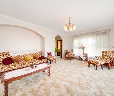 10 Monbulk Court, Cheltenham - Photo 1