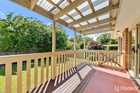 13 Leisler Place, Palmerston ACT, Belconnen - Photo 4