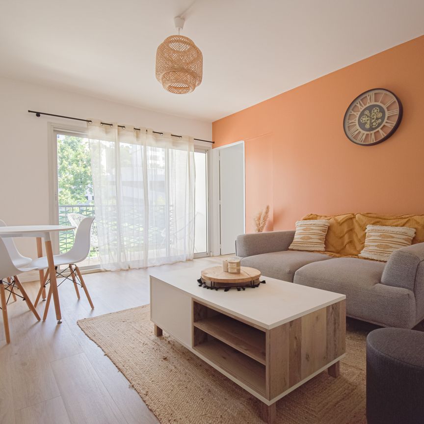 Location Appartement 1 pièce 26m² ST DENIS 97400 - Photo 1